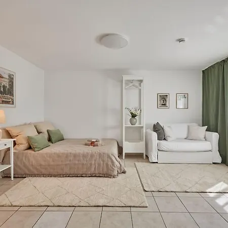 Mona - Idyllisches Oertchen *