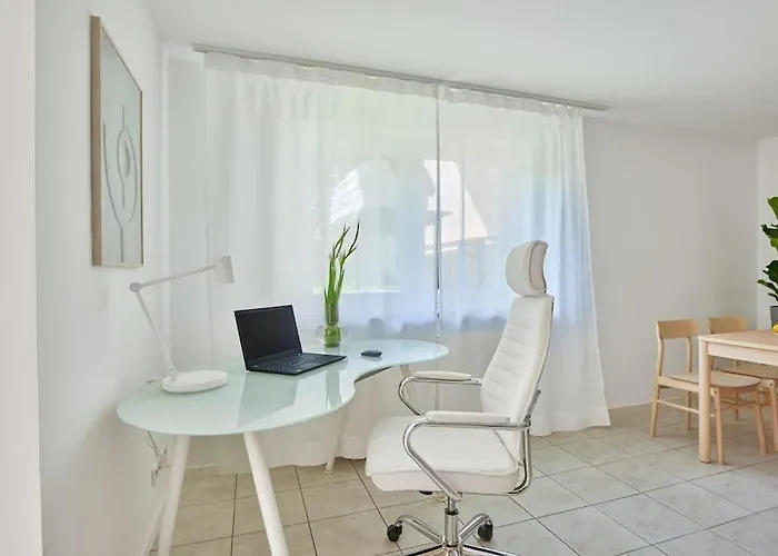 Mona - Idyllisches Oertchen *