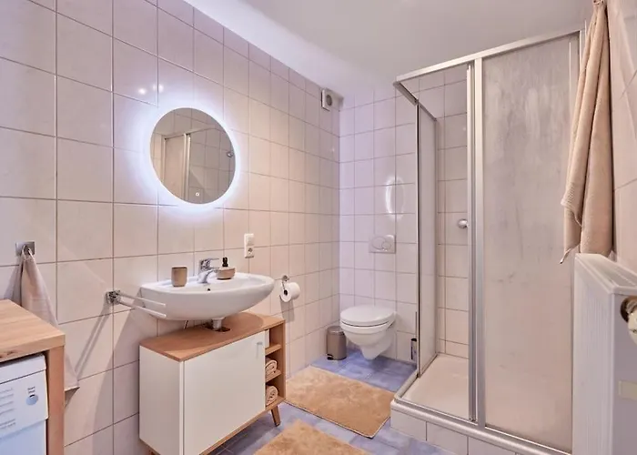 Mona - Idyllisches Oertchen * Бухен